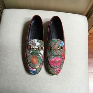 Gucci Supreme GG Flora Loafers